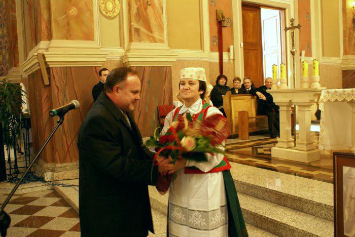 dsc04090.jpg - Jubileusz 50-lecia pracy artystycznej Apolonii Nowak